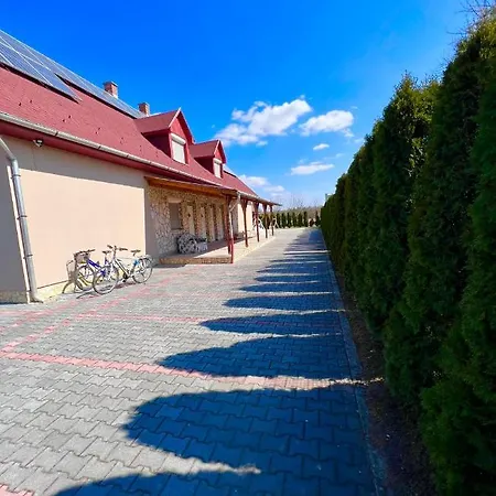 Relax Siofok-sosto Apartment